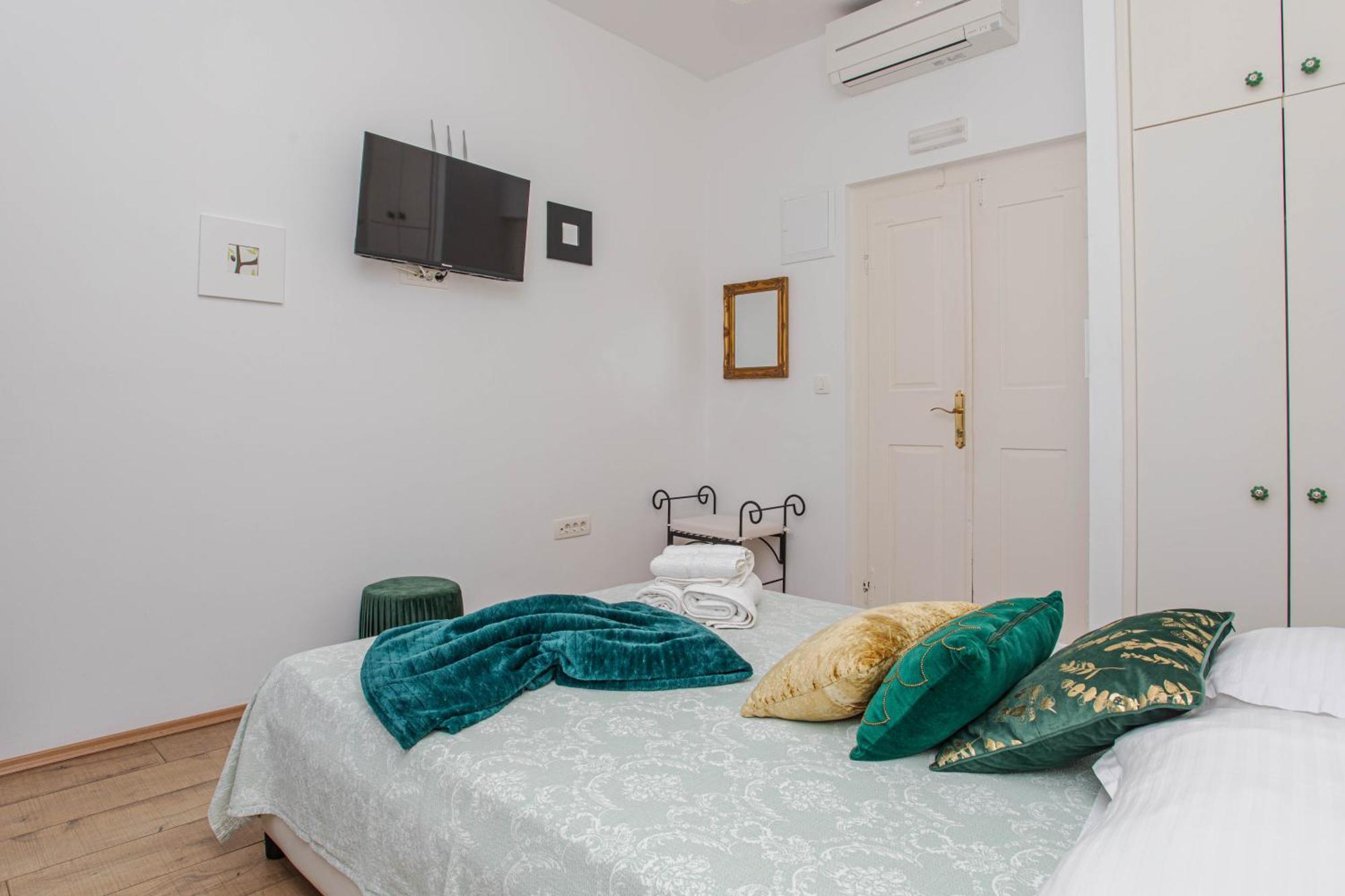 Guesthouse Mimbelli Orebić Екстериор снимка
