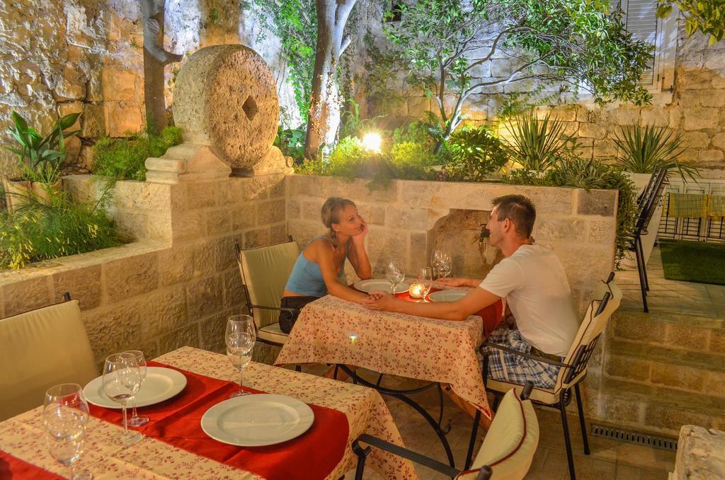 Guesthouse Mimbelli Orebić Екстериор снимка